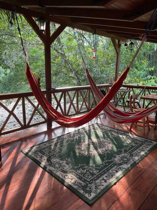 Caoni Riverside Lodge Puerto Quito Zewnętrze zdjęcie
