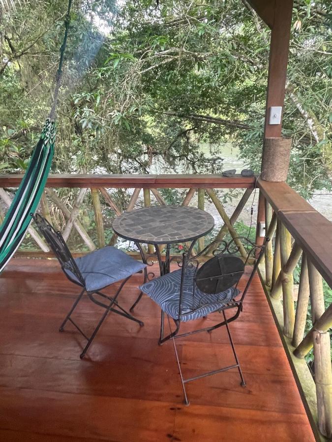 Caoni Riverside Lodge Puerto Quito Zewnętrze zdjęcie