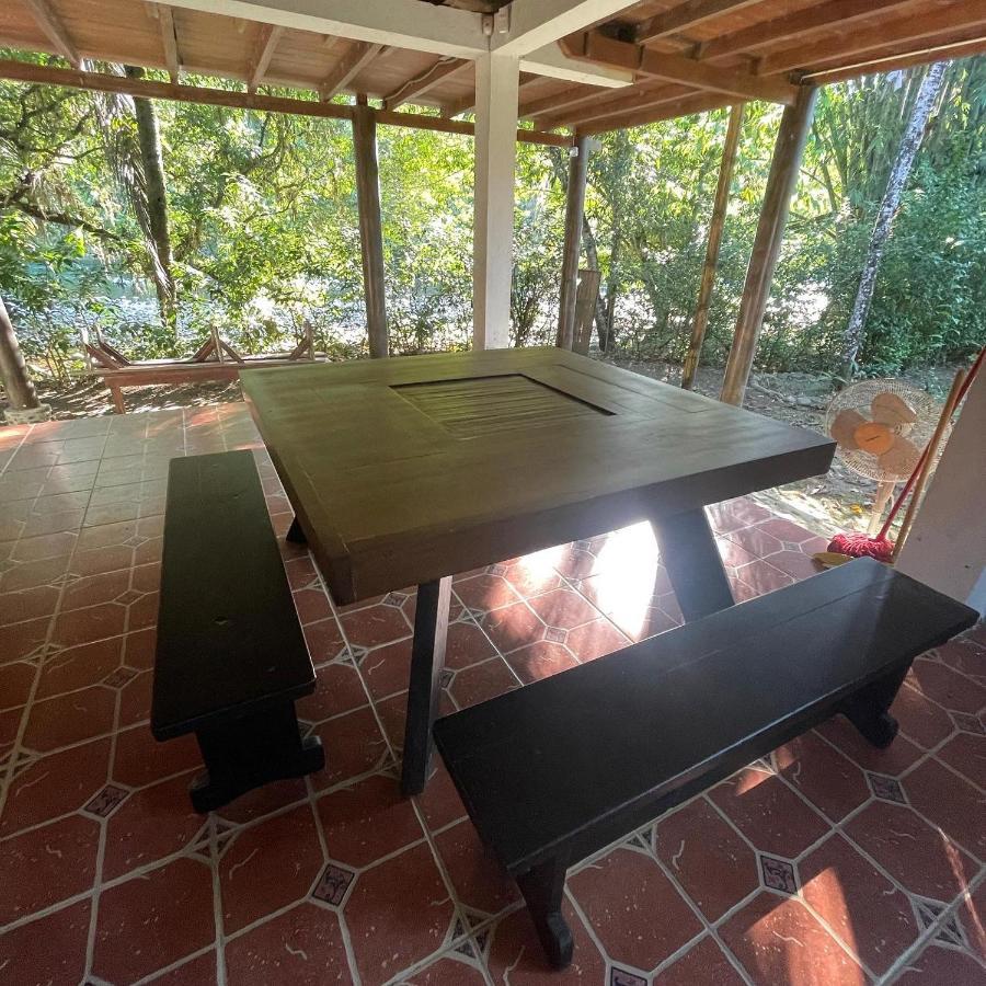 Caoni Riverside Lodge Puerto Quito Zewnętrze zdjęcie