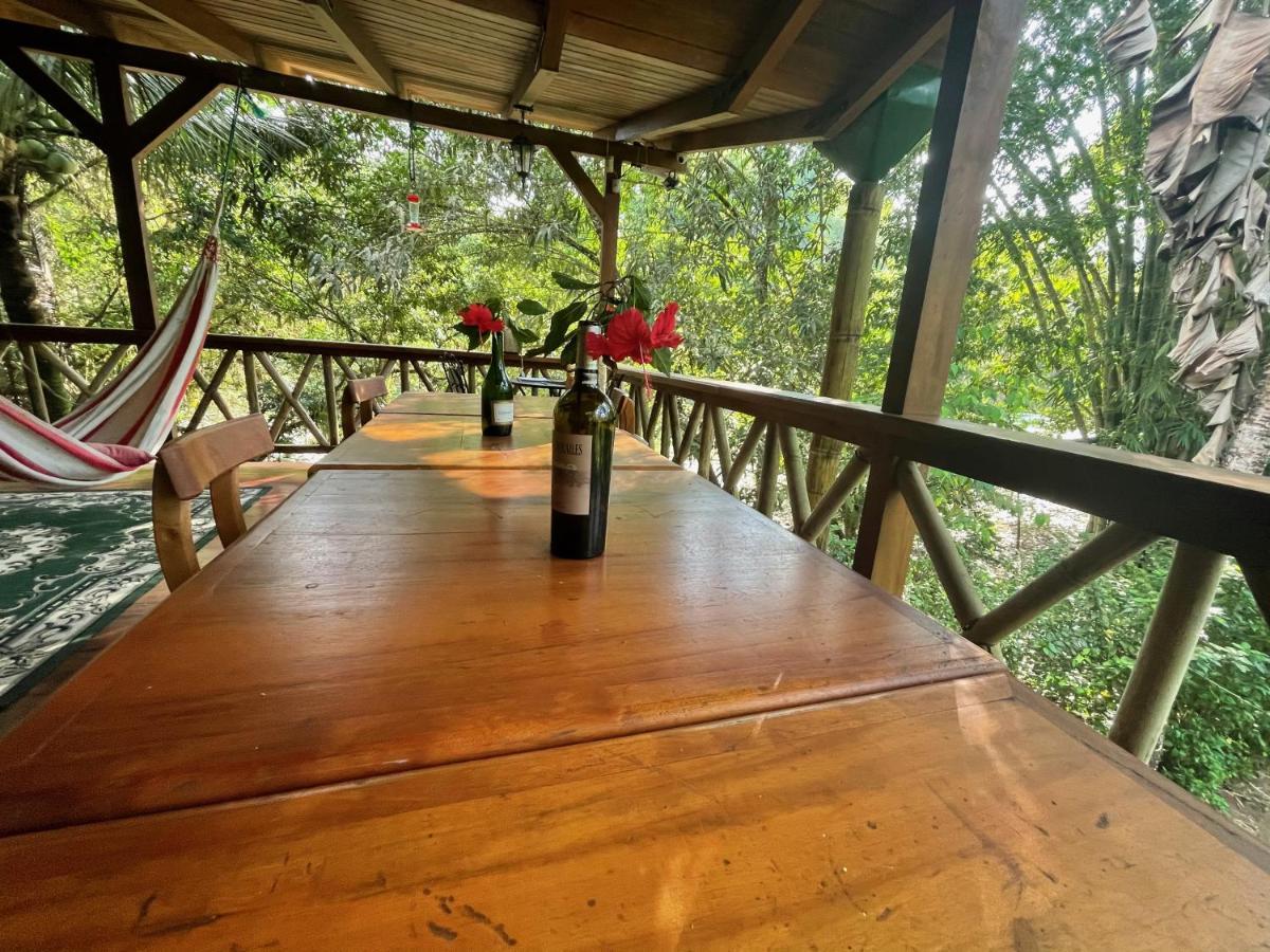 Caoni Riverside Lodge Puerto Quito Zewnętrze zdjęcie