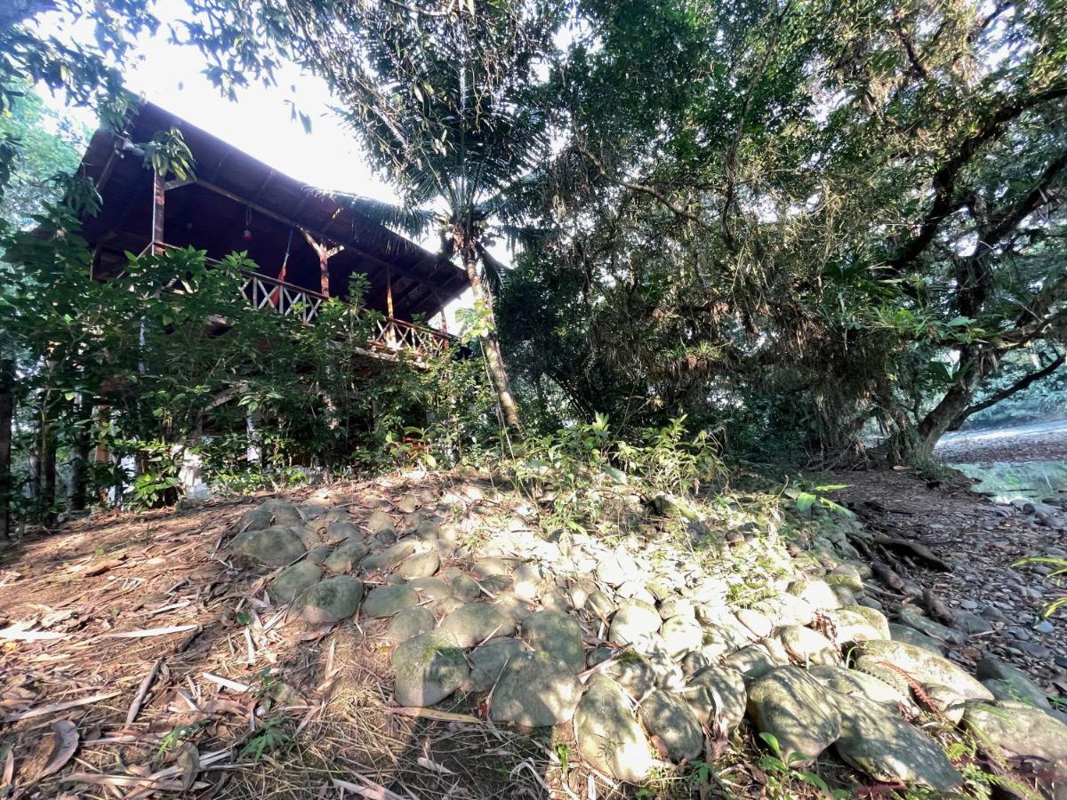 Caoni Riverside Lodge Puerto Quito Zewnętrze zdjęcie