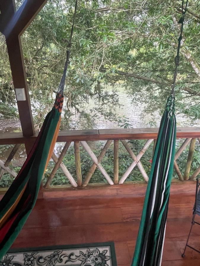 Caoni Riverside Lodge Puerto Quito Zewnętrze zdjęcie